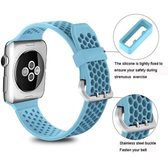 Bandje met gaatjes - Lichtblauw - Geschikt voor Apple Watch 38mm / 40mm / 41mm / 42mm