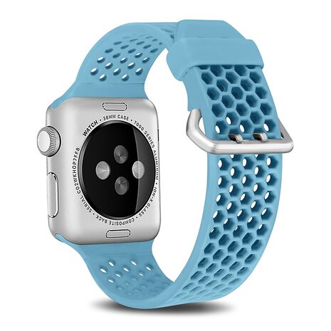 Bandje met gaatjes - Lichtblauw - Geschikt voor Apple Watch 44mm / 45mm / 46mm / 49mm